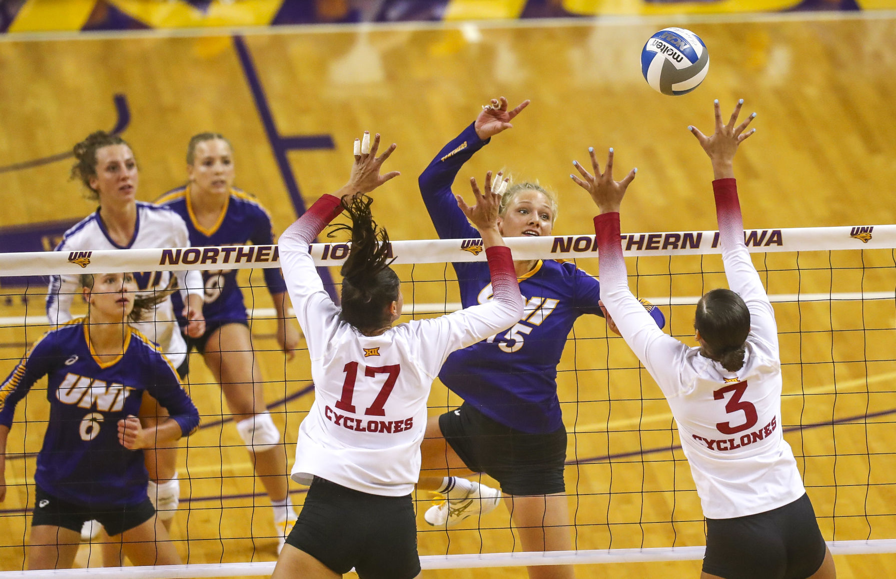 VBall UNI vs. ISU 12